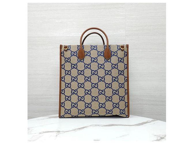 Gucci Borsa Tote Medium in tela Interlocking Korea Exclusive - vista 3