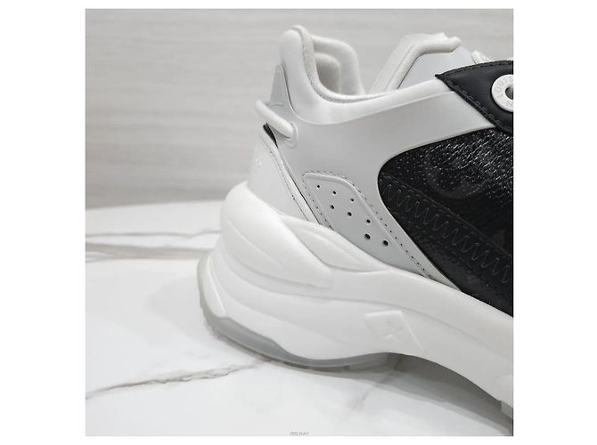 Louis Vuitton Monogram Run Sneaker - Ansicht 6