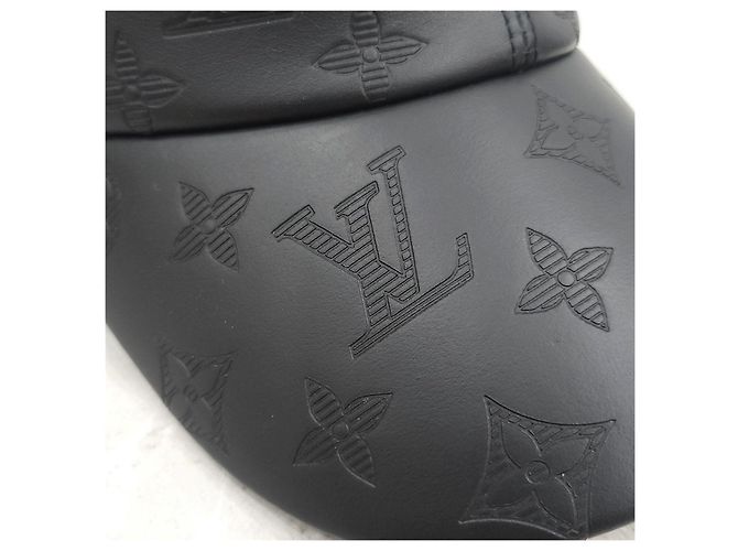 Louis Vuitton Cappellino da Baseball Shadow Leather Monogram - vista 10