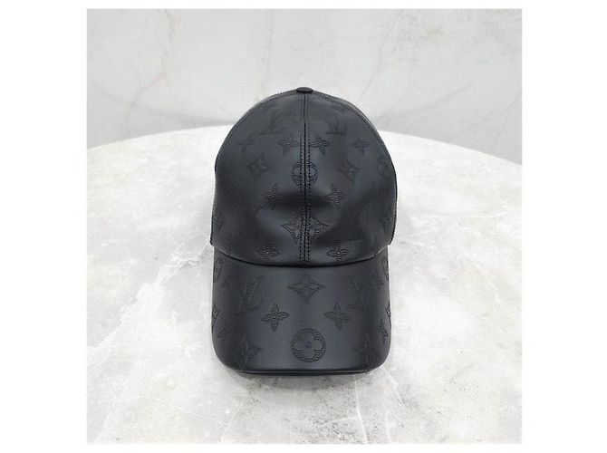 Louis Vuitton Cappellino da Baseball Shadow Leather Monogram - vista 2