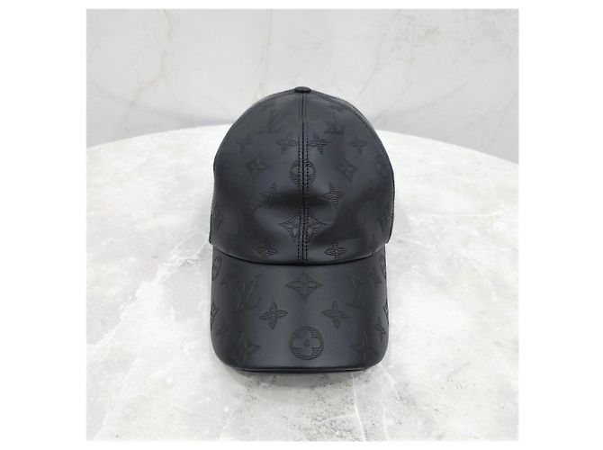 Louis Vuitton Cappellino da Baseball Shadow Leather Monogram - vista 8