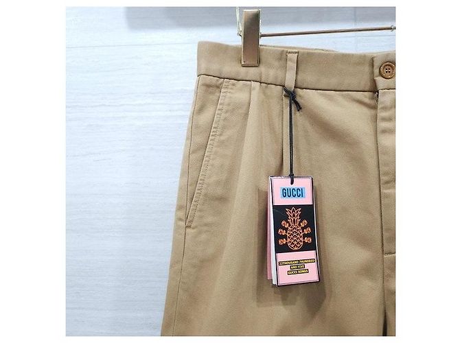 Gucci Pantaloncini beige con patch logo ananas - vista 5