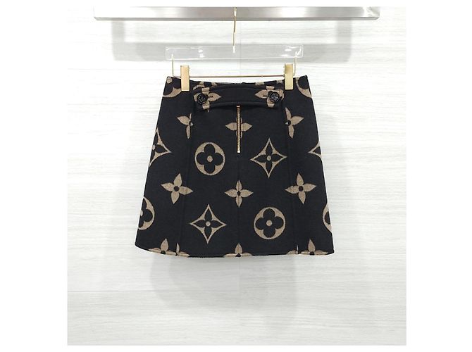 Louis Vuitton Falda Monograma Edición Limitada - vista 7