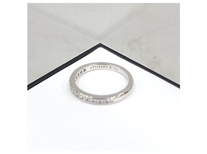 Tiffany & Co Diamant-Platin-Solitär-Half-Eternity-Ring - Ansicht 12