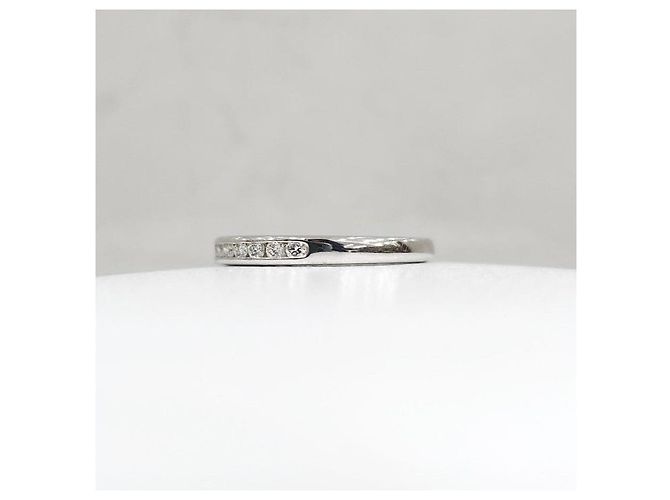 Tiffany & Co Diamant-Platin-Solitär-Half-Eternity-Ring - Ansicht 9