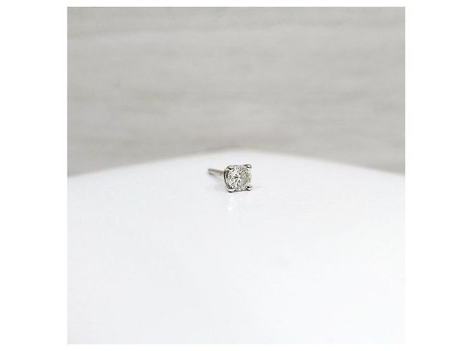 Tiffany & Co Platin Solitär-Diamantstecker - Ansicht 4