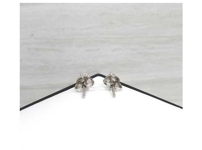 Tiffany & Co Platin Solitär-Diamantstecker - Ansicht 8