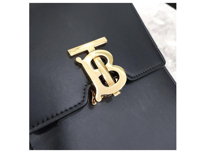 Burberry Mini Borsa a Tracolla Robin in Pelle Liscia Nera Placcata Oro - vista 15