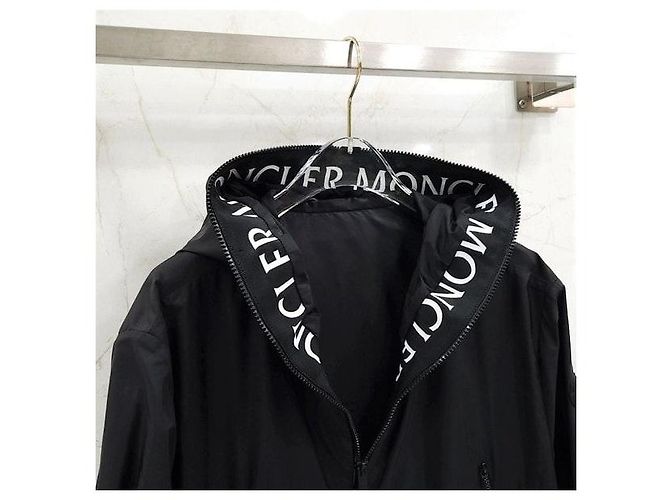 Moncler Giacca antivento con cappuccio e logo - vista 4