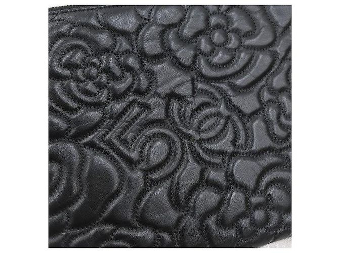 Chanel Clutch Camellia Medium in pelle d'agnello dorata - vista 6