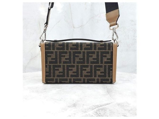 Fendi Borsa Baguette Soft Trunk - vista 3