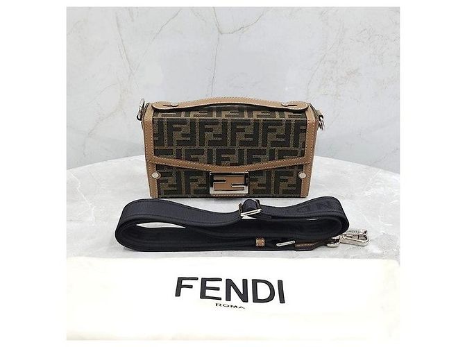Fendi Borsa Baguette Soft Trunk - vista 7