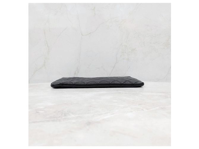 Chanel Clutch Medium Black con dettagli dorati - vista 13