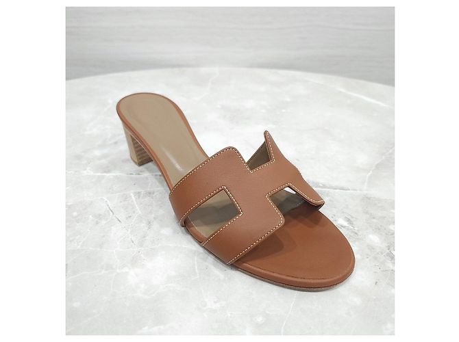 Hermès Oasis Sandalette mit Absatz Gold - Ansicht 11