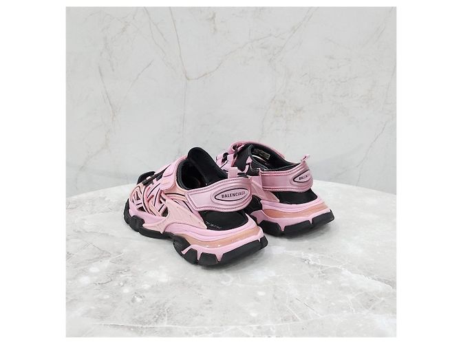 Balenciaga Sandali Track rosa da donna - vista 9