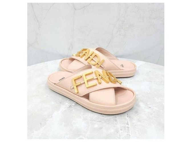 Fendi Sandali slide con logo in metallo grafico - vista 3