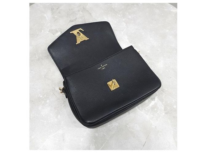Louis Vuitton Borsa a tracolla Oxford Lock Me - vista 5