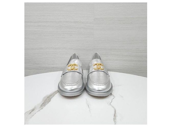Chanel Mocassini Camelia Argento Metallizzato - vista 2