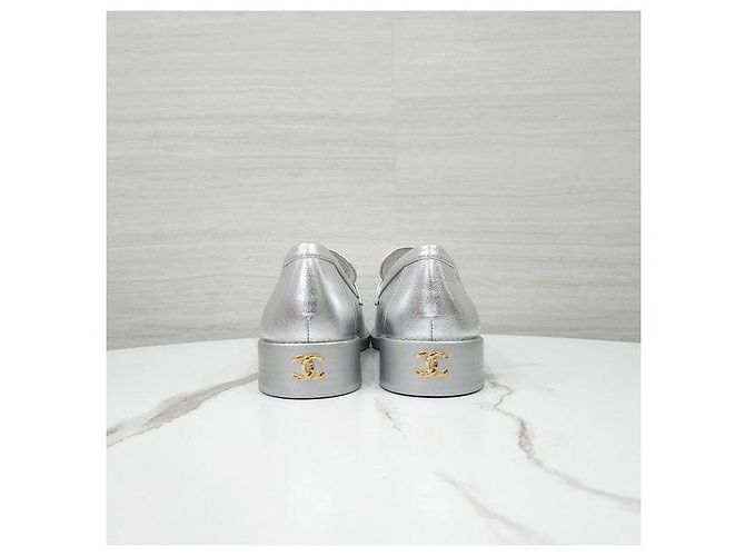 Chanel Mocassini Camelia Argento Metallizzato - vista 3
