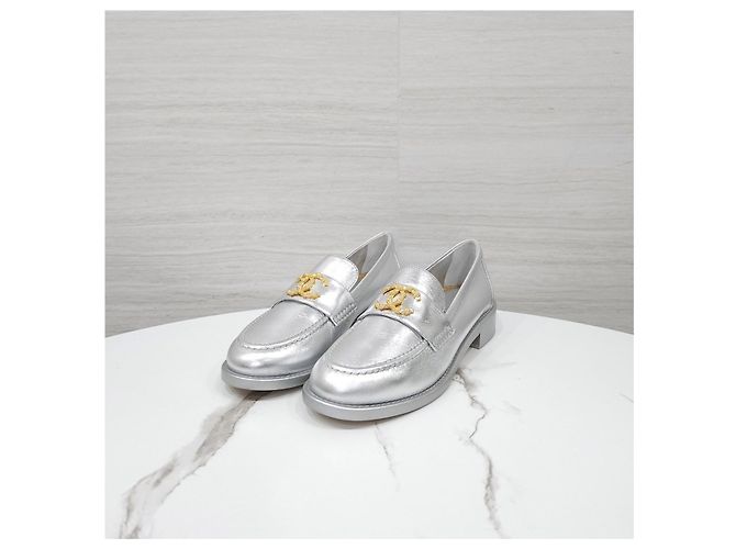Chanel Mocassini Camelia Argento Metallizzato - vista 9