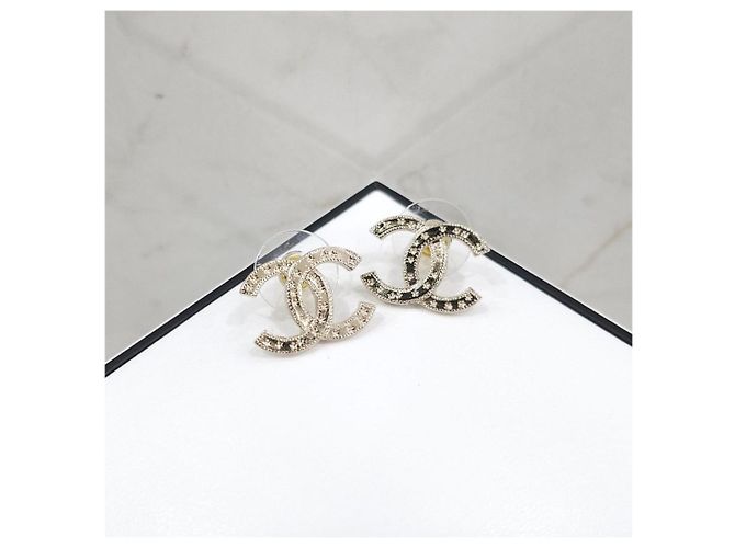 Chanel Orecchini classici con logo CC dorato - vista 11