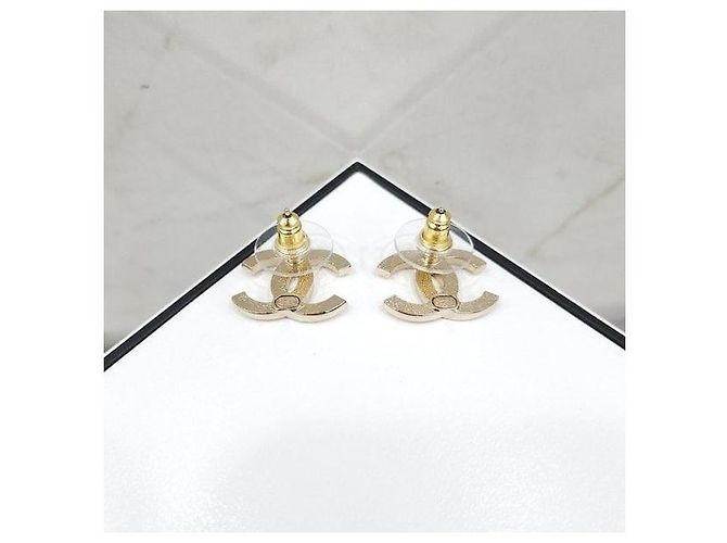 Chanel Orecchini classici con logo CC dorato - vista 5