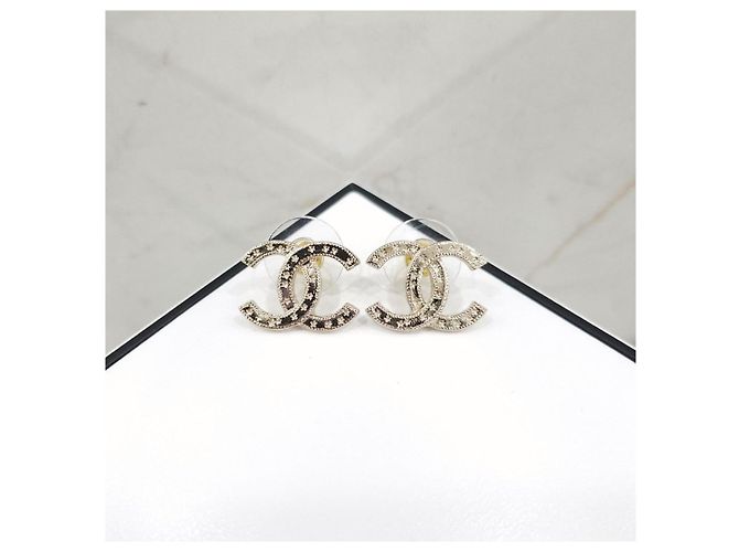 Chanel Orecchini classici con logo CC dorato - vista 8