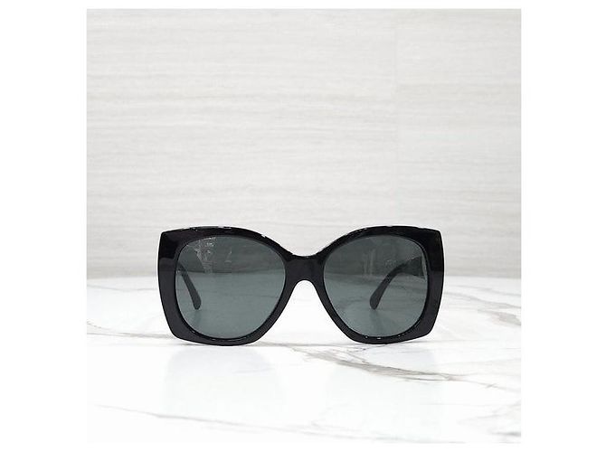 Chanel Occhiali da sole Heart CC Logo Black - vista 2