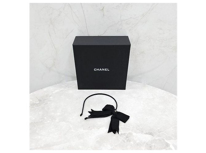 Fascia per capelli Chanel Logo Nastro Verde in Pelle - vista 5