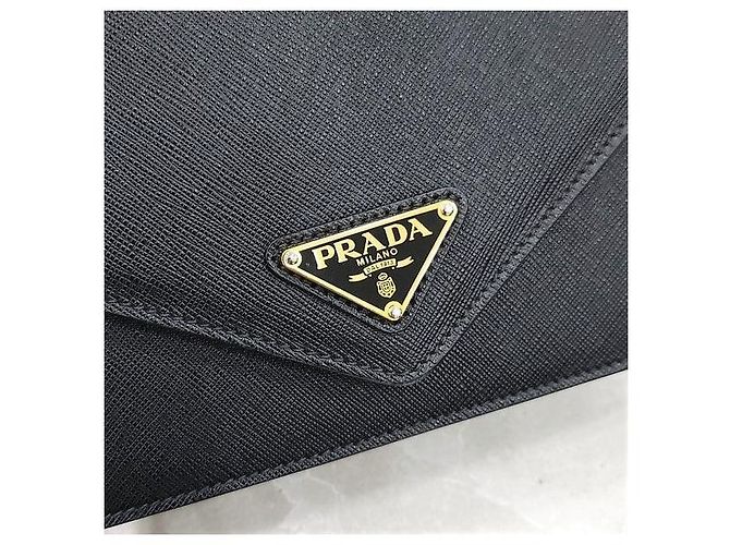 Prada Borsa a spalla a busta con catena in pelle Saffiano con logo Triangle - vista 4