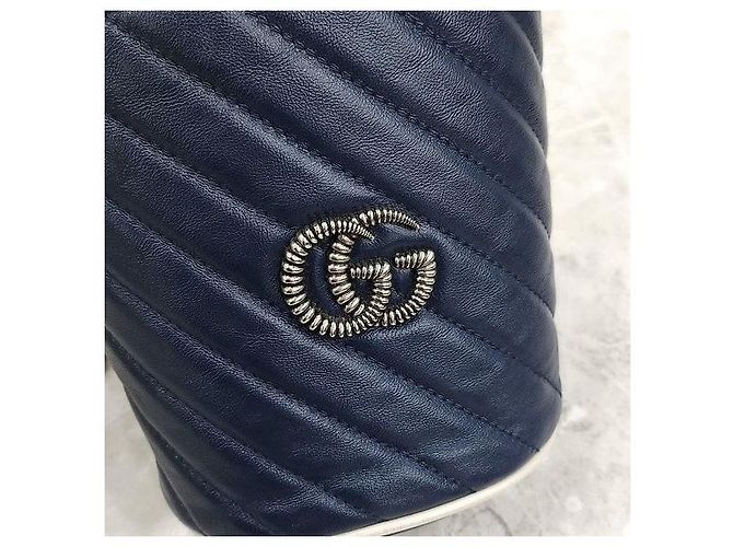 Borsa a secchiello con catena Gucci verde in pelle - vista 4