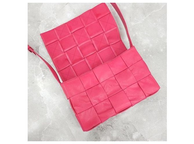 Bottega Veneta Borsa a tracolla Cassette Intrecciato Rosa - vista 5