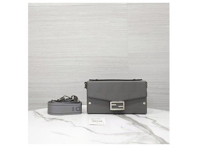 Fendi Borsa Baguette Soft Trunk in Jacquard Grigio - vista 10