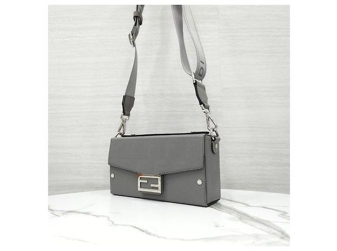 Fendi Borsa Baguette Soft Trunk in Jacquard Grigio - vista 2