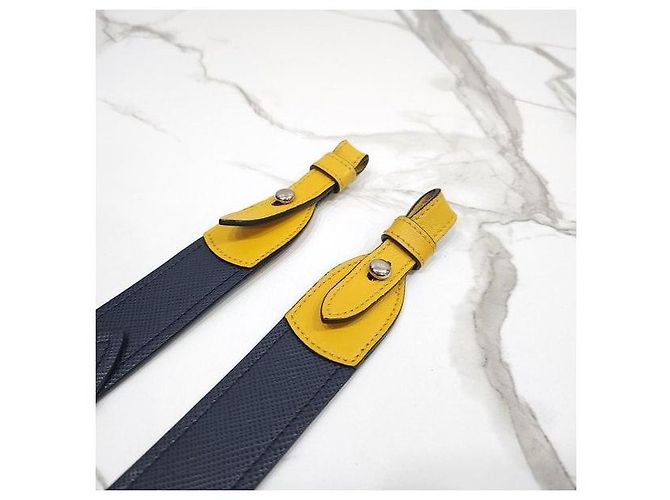 Prada Borsa a tracolla con patta in pelle Saffiano monocromatica - vista 7