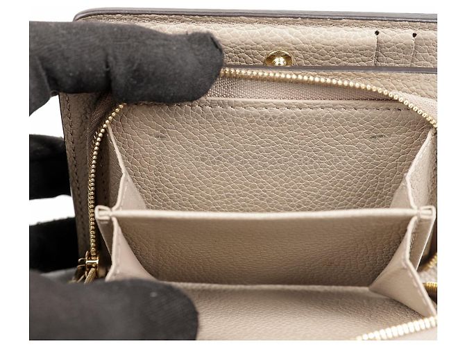 Louis Vuitton Portafoglio Compatto Cléa Beige - vista 10