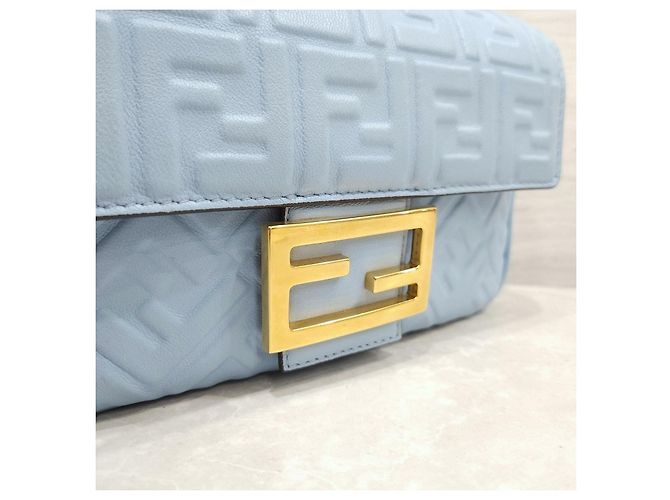 Fendi Borsa a spalla Baguette in pelle con catena - vista 15