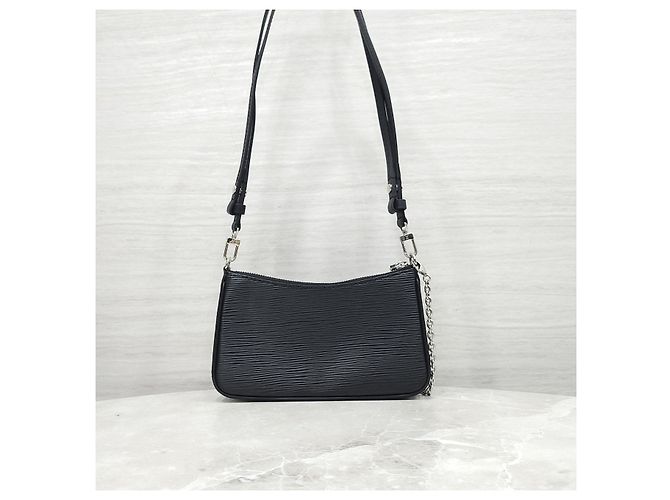 Louis Vuitton Borsa a tracolla Epi Easy Pouch - vista 13