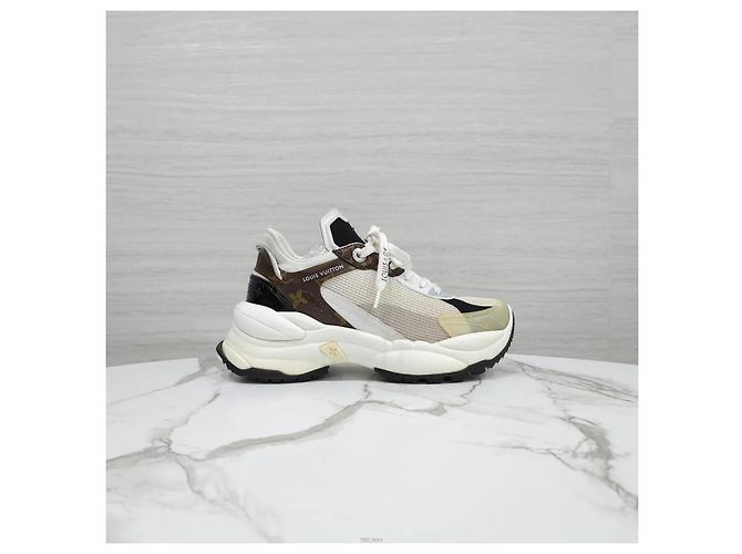 Louis Vuitton Sneakers Monogram Run - vista 4