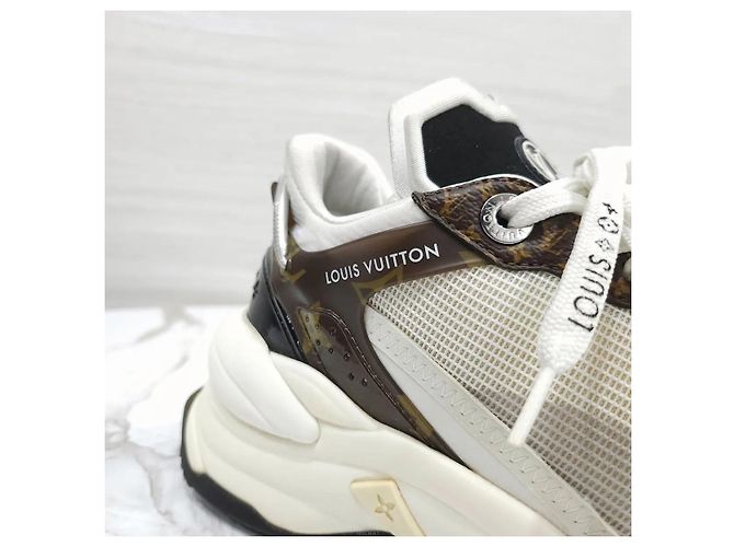 Louis Vuitton Sneakers Monogram Run - vista 6