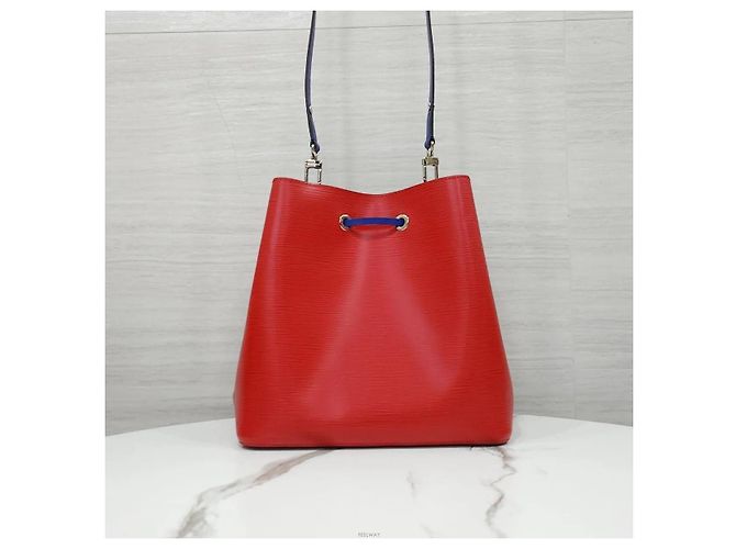 Néonoé Louis Vuitton Neo Noé MM Pelle Epi Rosso Coquelicot - vista 3