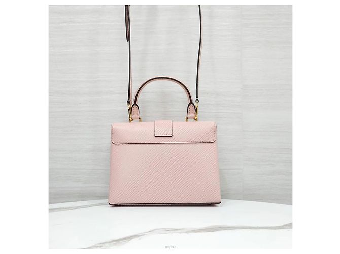 Louis Vuitton Borsa a tracolla Rocky BB Epi Rose Ballerine - vista 3