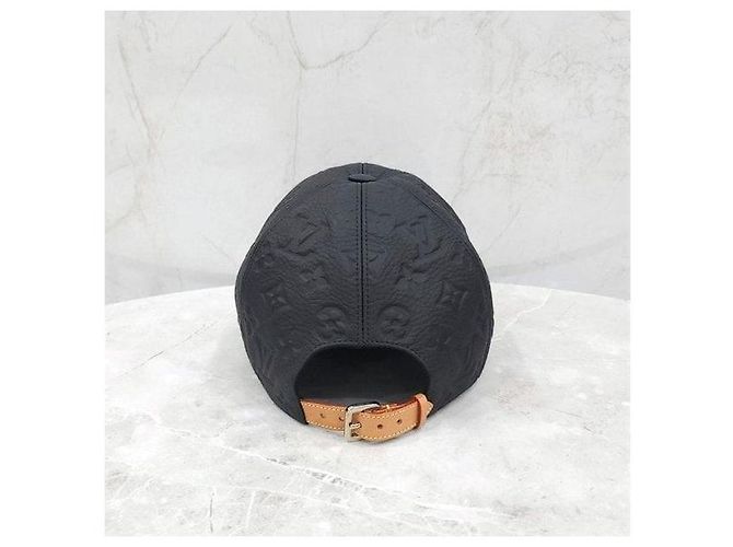 Louis Vuitton Shadow Baseball Cap aus schwarzem Monogram-Leder - Ansicht 4