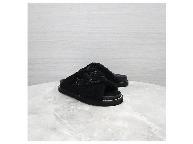 Louis Vuitton Mule Comfort Flat Paseo in Shearling - vista 3