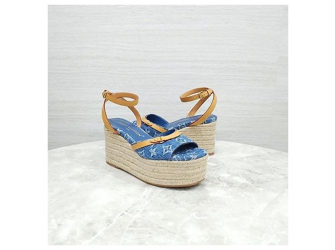 Louis Vuitton Sandali con zeppa Helios Denim Blue - vista 3