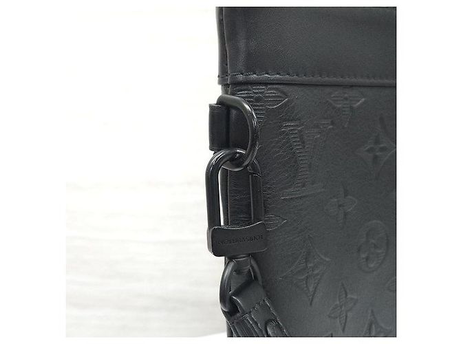 Louis Vuitton Monogram Shadow Pochette Accessoires Clutch - Ansicht 6