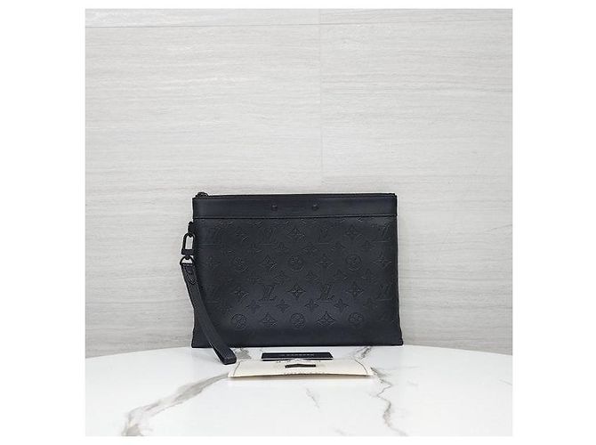 Louis Vuitton Monogram Shadow Pochette Accessoires Clutch - Ansicht 9