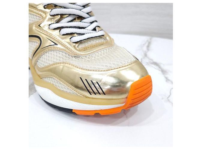 Louis Vuitton Sneakers Trail White Gold Edition - vista 13