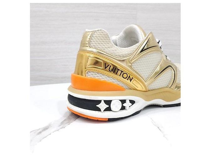 Louis Vuitton Sneakers Trail White Gold Edition - vista 7