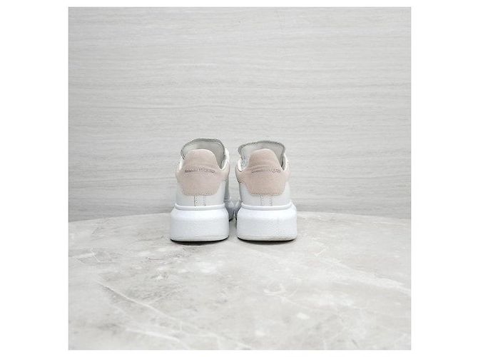 Alexander Mcqueen Sneakers White Pink Oversole - vista 4